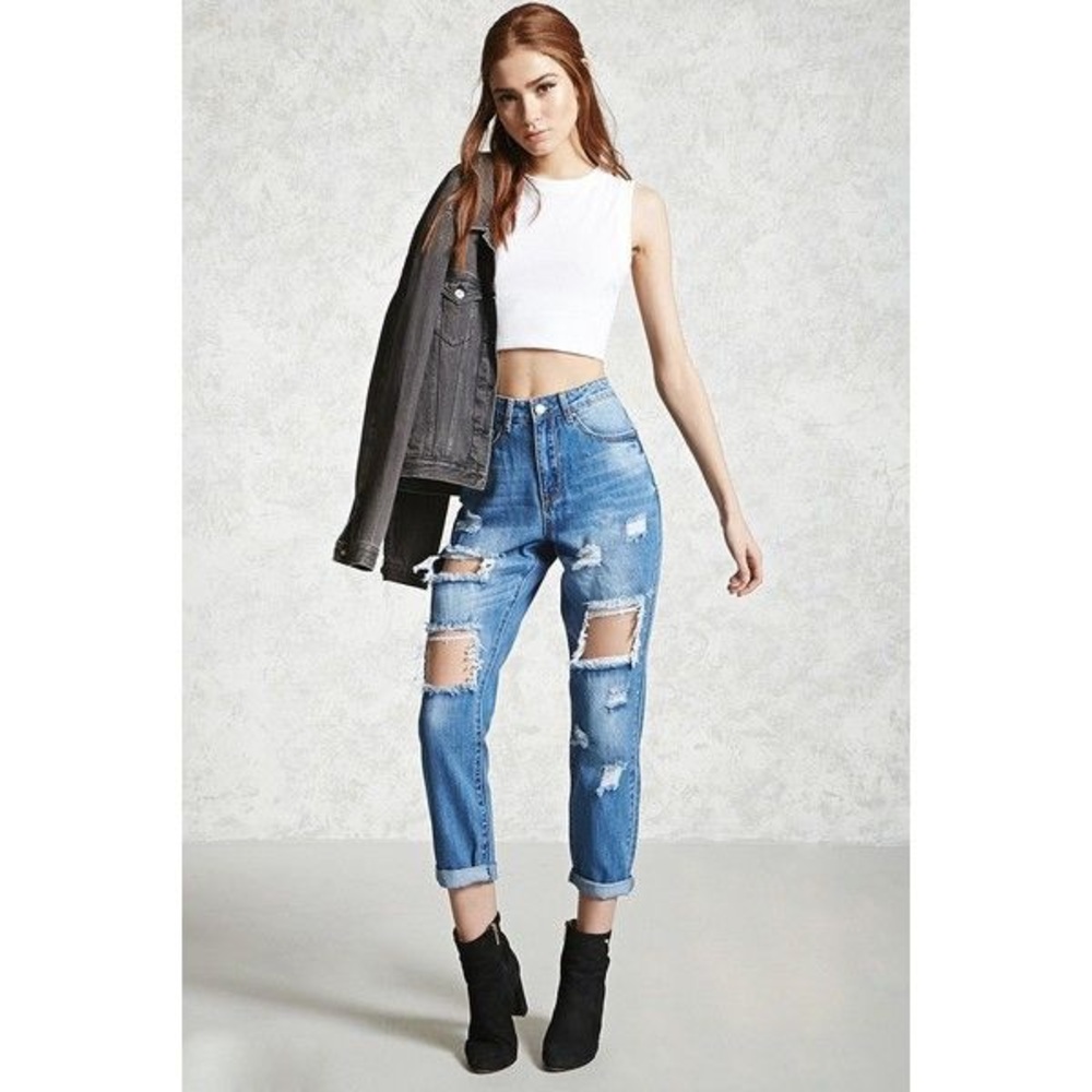NWOT Forever 21 distressed high waisted mom jeans